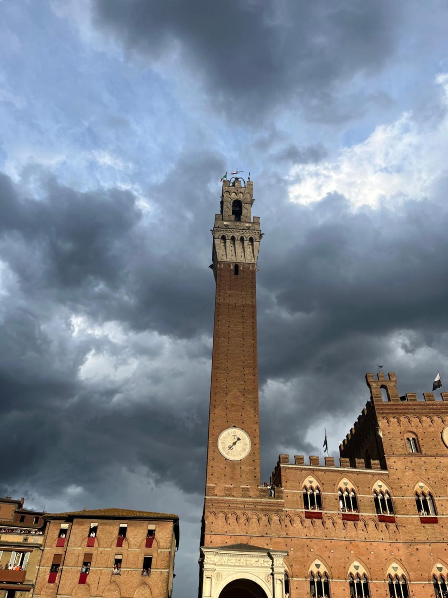 La Campanina-Nel Cuore Di Siena E Della Contrada Exterior foto